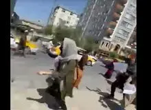  حمله طالبان به زنان معترض، با چماق و چوب /FILM