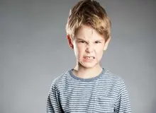 با کودکان مبتلا به اوتیسم چگونه برخورد کنیم؟