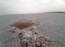 خشکی «حوض سلطان»/خطر طوفان نمک پایتخت را تهدید می‌کند+ عکس