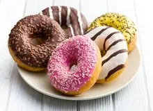 آیا شکر در سندرم تخمدان پلی کیستیک باید محدود شود؟
