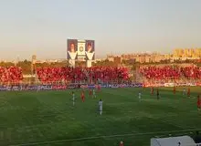 ورزشگاه خانگی تراکتور در تسخیر زنان/ محمدی روی سکوها آفتابی شد