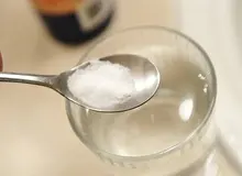 ضد عفونی کردن دهان با آب نمک باعث مقاوم شدن لثه و دندان‌ها می‌شود