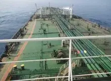 کشف یک شیء مشکوک بر بدنه یک نفتکش در خلیج فارس