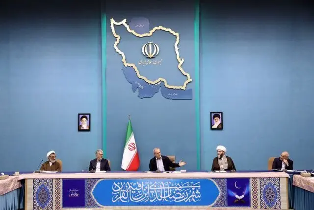 پزشکیان: دین با زور و تحمیل گسترش نمی‌یابد/ بخشی از اعتراضات، ناشی از گلایه مردم نسبت به عملکرد دستگاه‌ها، تبعیض‌ها و نوع خدمت‌رسانی است