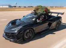 حمل درخت کریسمس با سرعت ۳۱۲ کیلومتر!+تصاویر