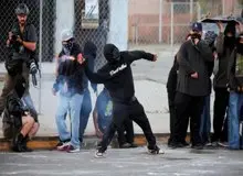  استقرار ۲ هزار نیرو برای درگیری‌های میان مهاجران غیرقانونی و مأموران اداره مهاجرت 