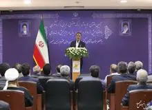 جهانگیری: دولت دوازدهم بدنبال ثبات اقتصادی در کشور است/ نمی توان با سرو صدا مانع از انعقاد قرارداد و جذب سرمایه خارجی در بخش نفت و گاز شد
