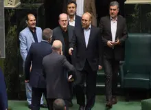 قالیباف روی صندلی ۲۴۵ مجلس نشست