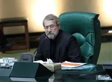 لاریجانی: ترامپ قالتاق است/ جواب هر حرف مفتی را نباید داد
