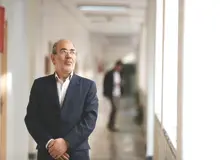 توضیح رئیس دانشکده علوم اجتماعی دانشگاه تهران درباره درگیری لفظی با دانشجویان: صحنه نامشروع از یک دختر و پسر در دانشکده را دیدم