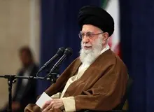 آیت الله خامنه ای:  آن که اعلام کرد که ایران ضعیف شده؛ آینده نشان خواهد داد که چه کسی ضعیف شده است