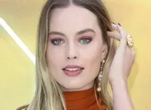 راز موهای بازیگران هالیوود: چرا همه به شامپو بدون سولفات روی آورده‌اند؟