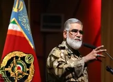 ارتش ایران از ربات های مسلح استفاده می کند
