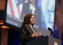 کامالا هریس رأی داد
