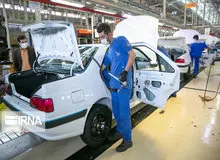 نماینده مجلس: به ازاء تولید هر خودروی ایرانی ۳۵ کارگر کار می کنند؛ در جهان این عدد حدوداً ۴ یا ۵ نفر است / ما اگر خودرو تولید نکنیم بیشتر به مردم خدمت کرده ایم