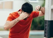 ۸ راهکار مهم برای از بین بردن سرگیجه تابستانی و گرمازدگی 