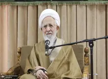 آیت‌الله جوادی آملی خطاب به طلبه‌ها: نه بیراهه بروید و نه راه کسی را ببندید
