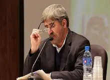 کیهان، مطهری و صادقی را شهرت طلب و متوهم نامید
