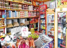 گزارشی درباره فروش ارز در سوپر مارکت ها / دلالان سوپر مارکت را محل امن می دانند 