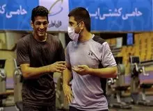 افشاگری پدر حسن یزدانی علیه رییس فدراسیون کشتی: علیرضا دبیر نیم ساعت مانده به مبارزه فینال مقابل تیلور به پسرم گفت با مربی ۱۱۰ کیلوگرمی تمرین کن / همین کار باعث شد ضربان قلب او به ۲۵۰ برسد