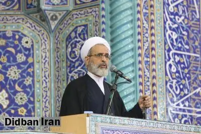 امام جمعه قم: منتظر صدور منشور راهگشا از سوی رهبر معظم انقلاب هستیم
