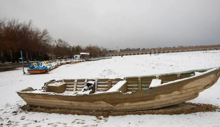 «باران»؛ نعمتی که درد می شود/ اصفهان؛ خشک اما غرقه در سیلابهای خیابانی!
