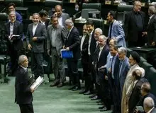 کیهان: سیاست‌بازان، و  کدام نظام در دنیا با حامیان براندازی نظام تغافل و وفاق و همدلی می‌کند که جمهوری اسلامی دومین آن باشد؟ 