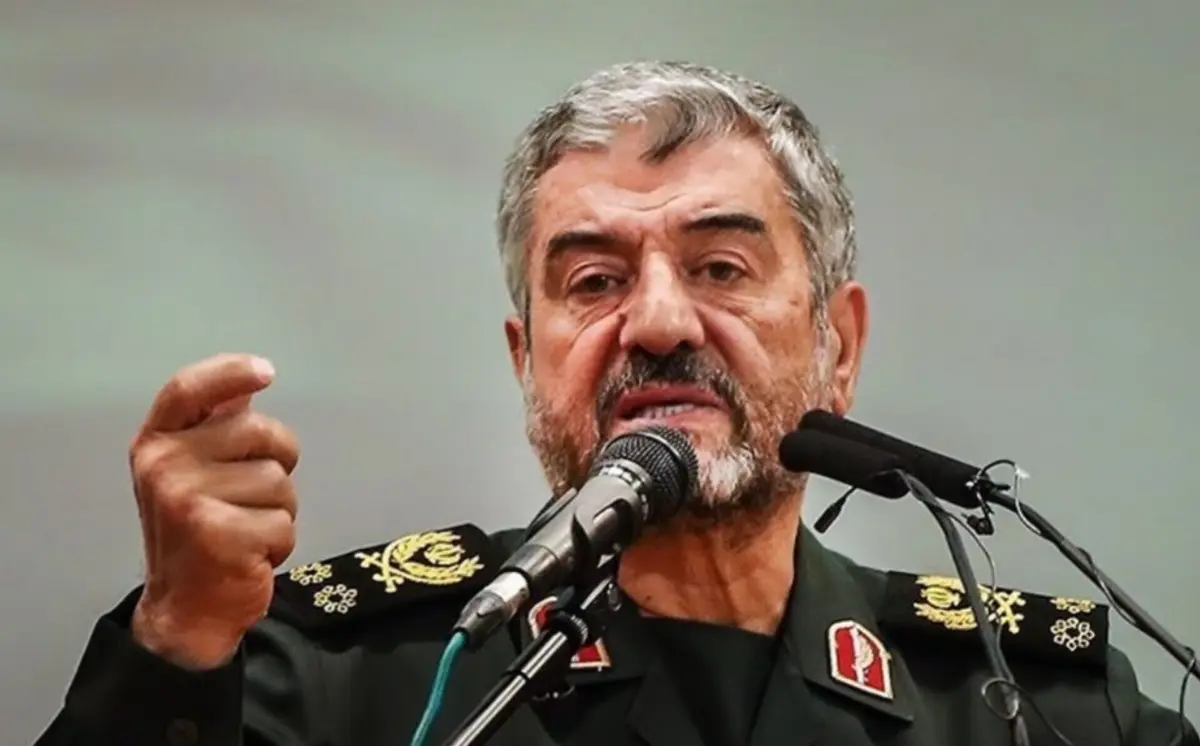 عزیز جعفری، فرمانده پیشین سپاه: به هیچ وجه به روس‌ها در توانمندی نظامی خود متکی نبوده‌ایم؛ آن‌ها احتیاج به موشک‌ها و پهپادهای ما دارند