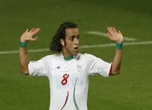 کیهان: علی کریمیِ حامی فتنه ۸۸ میخواهد رئیس فدراسیون فوتبال شود؟