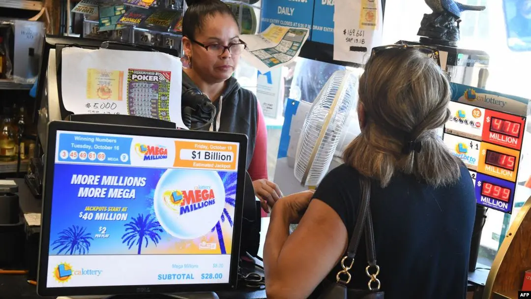 فردی که در آمریکا برنده بلیط بخت آزمایی «مگا میلیونز» شد؛ کیست؟