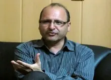 فعال سیاسی اصولگرا: اعتراضات فعلی مثل آبان ۹۸ نخواهد شد/ این حرف رئیسی که اقتصاد را به برجام گره نمی زنم برای ایام انتخابات بود نه الان!