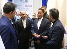 بازدید رئیس گروه مالی گردشگری از نمایشگاه بین‌المللی گردشگری