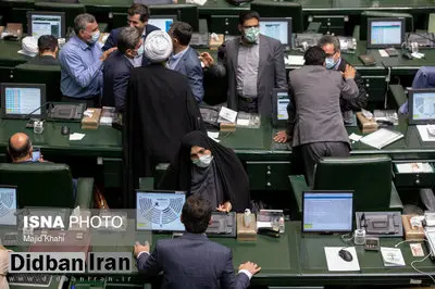 عیدی پانصدتومانی «میرسلیم» به نمایندگان مجلس/ تصاویر