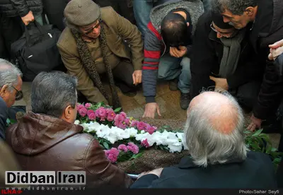 دست کلاه قرمزی از دنیا کوتاه شد/ حضور هنرمندان در مراسم وداع با «دنیا فنی زاده»