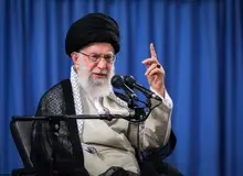 آیت الله خامنه ای:  دشمن می‌خواهد با جنگ روانی، مردم را مقابل نظام قرار بدهد / جمهوری اسلامی قوی‌تر شده و محاسبات آمریکایی‌ها غلط است / اشتباه محاسبه آمریکایی‌ها بخاطر ایرانیان خائنی است که به آنها مشورت می دهند