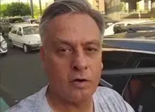 حمله زورگیران به «رضا شاهرودی» و سرقت گردنبند او+فیلم 