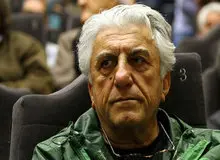 حمله کیهان به رضا کیانیان/ ای هوادار مارکسیست ها و ای ریزه خوار سفره انگلیس! به همسر فرهیخته رئیسی توهین می کنی؟