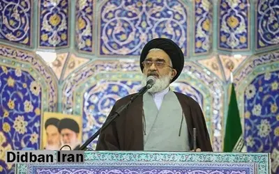 امام جمعه قم: رهبر انقلاب دغدغه‌های خود را در خصوص حجاب و انقلابی ماندن شهر قم اعلام کرده اند/ بزرگان، برای برخورد با کم حجاب ها و ضد انقلاب وارد عمل شوند