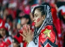  زن هوادار پرسپولیس: بلیت خریده‌ایم اما نمی‌گذارند به ورزشگاه برویم + فیلم