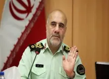 فرمانده انتظامی تهران: بین سارقان افراد متخصص هوابرش، کامپیوتر، فلز و ... حضور داشتند/ به نظر می‌رسد سارقان بانک ملی بعضی از اموال مردم را متاسفانه فروخته‌اند/ 
یک زن همدست سارقان بود 