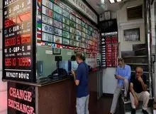 سقوط بی سابقه ارزش لیر و هجوم مردم ترکیه برای خرید طلا