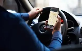 شهرداری دیگر از تاکسی‌های آنلاین عوارض نمی‌گیرد