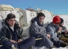 کولبری دانش آموزان بعد از مدرسه در زاهدان/ مدیر مدرسه پسرانه ابتدایی حاجی آباد: اکثر دانش آموزان ما در مدرسه شاغل هستند/ دختران فقط تا ششم ابتدایی درس می‌خوانند