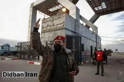 گاردین: تلآویو پس از اطلاع از قصد حماس برای تحویل پیکر چهار گروگانهای اسرائیل «گذرگاه رفح» را برای ورود کامیون حامل کمکهای انسانی، بازگشایی می کند