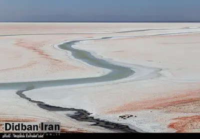 نامه یک نماینده مجلس به رییسی/ترک فعل‌های انجام شده در ستاد احیای دریاچه ارومیه پیگیری شود