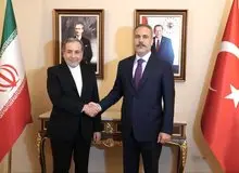 عراقچی و فیدان درباره ازسرگیری مذاکرات هسته‌ای در استانبول رایزنی کردند