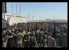 هجوم زائران ایرانی اربعین برای عبور از مرز شلمچه/ FILM
