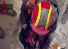 نجات یک دختر ۱۱ ساله۶ روز بعد از زلزله پس از زلرله +فیلم 