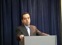 نقش جنبش دانشجویی در کاهش فساد/میرسلیم:دانشجویان با صبر و آگاهی به مسائل سیاسی بپردازند