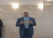 کامران، نماینده ادوار مجلس در انتخابات ریاست جمهوری ثبت نام کرد